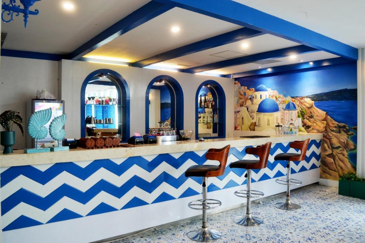 Cavinton Hotel Malioboro Yogyakarta By Tritama Hospitality Buitenkant foto