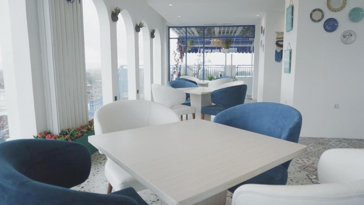Cavinton Hotel Malioboro Yogyakarta By Tritama Hospitality Buitenkant foto