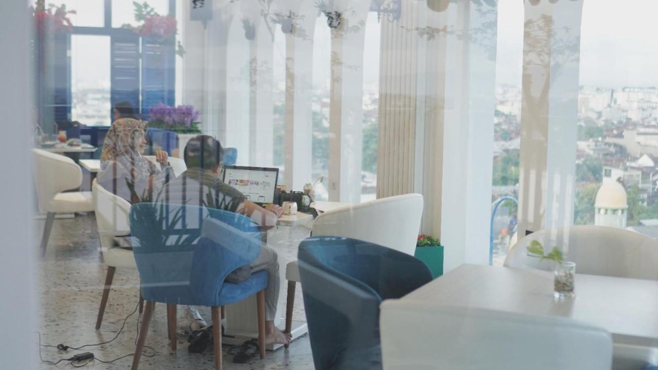 Cavinton Hotel Malioboro Yogyakarta By Tritama Hospitality Buitenkant foto
