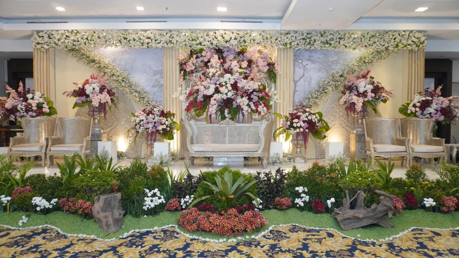 Cavinton Hotel Malioboro Yogyakarta By Tritama Hospitality Buitenkant foto
