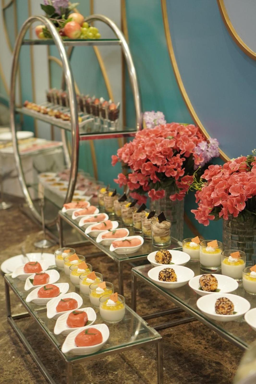 Cavinton Hotel Malioboro Yogyakarta By Tritama Hospitality Buitenkant foto